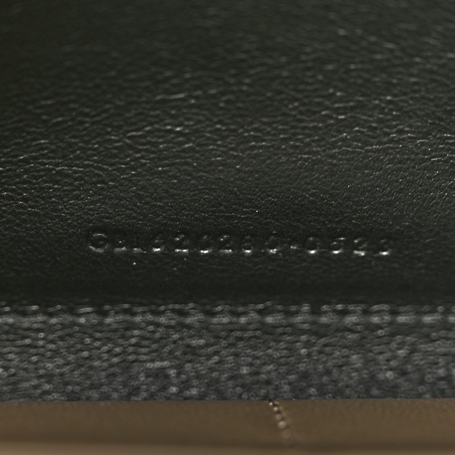 Saint Laurent Metallic Grain De Poudre Mixed Matelasse Triquilt Monogram Chain Wallet Piombo 7 of 16