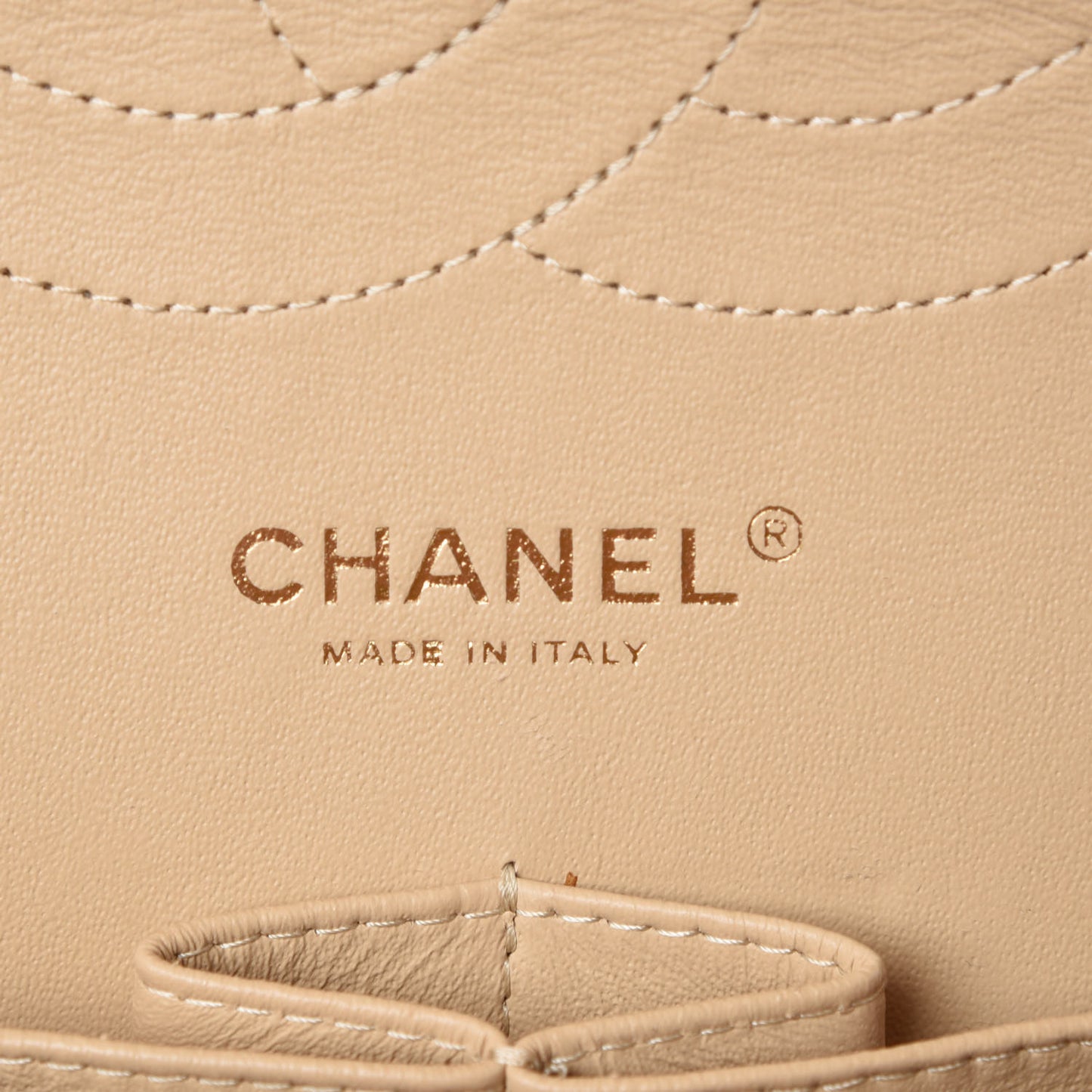 Caviar Quilted Jumbo Double Flap Beige Clair