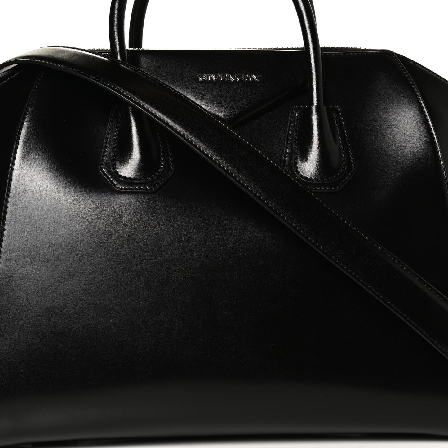 Shiny Lord Calfskin Medium Antigona Black