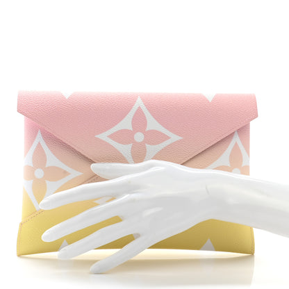 Louis Vuitton Monogram Giant By The Pool Kirigami Pochette Set 2 of 8