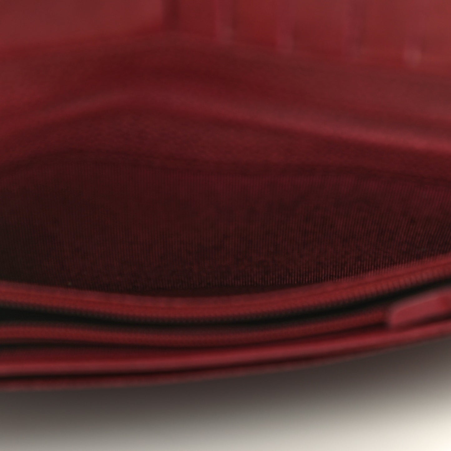 Caviar Timeless CC Yen Wallet Bordeaux