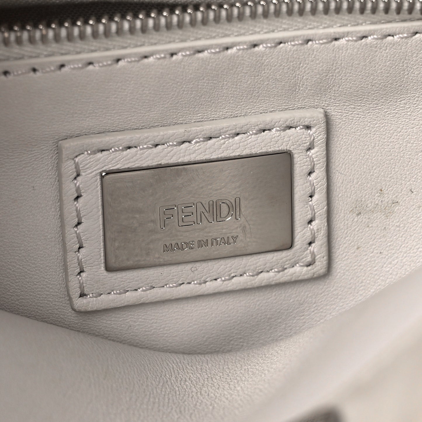Nappa Lace Up Mini Peekaboo Iconic Satchel Bianco Carta