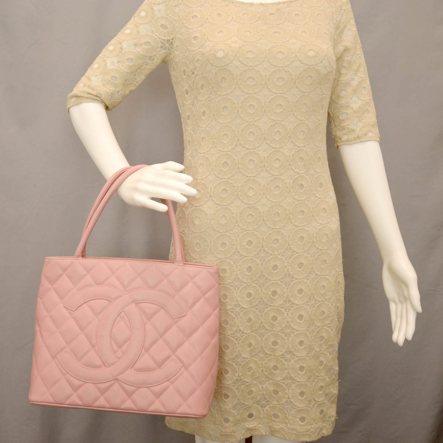 Caviar Medallion Tote Pink