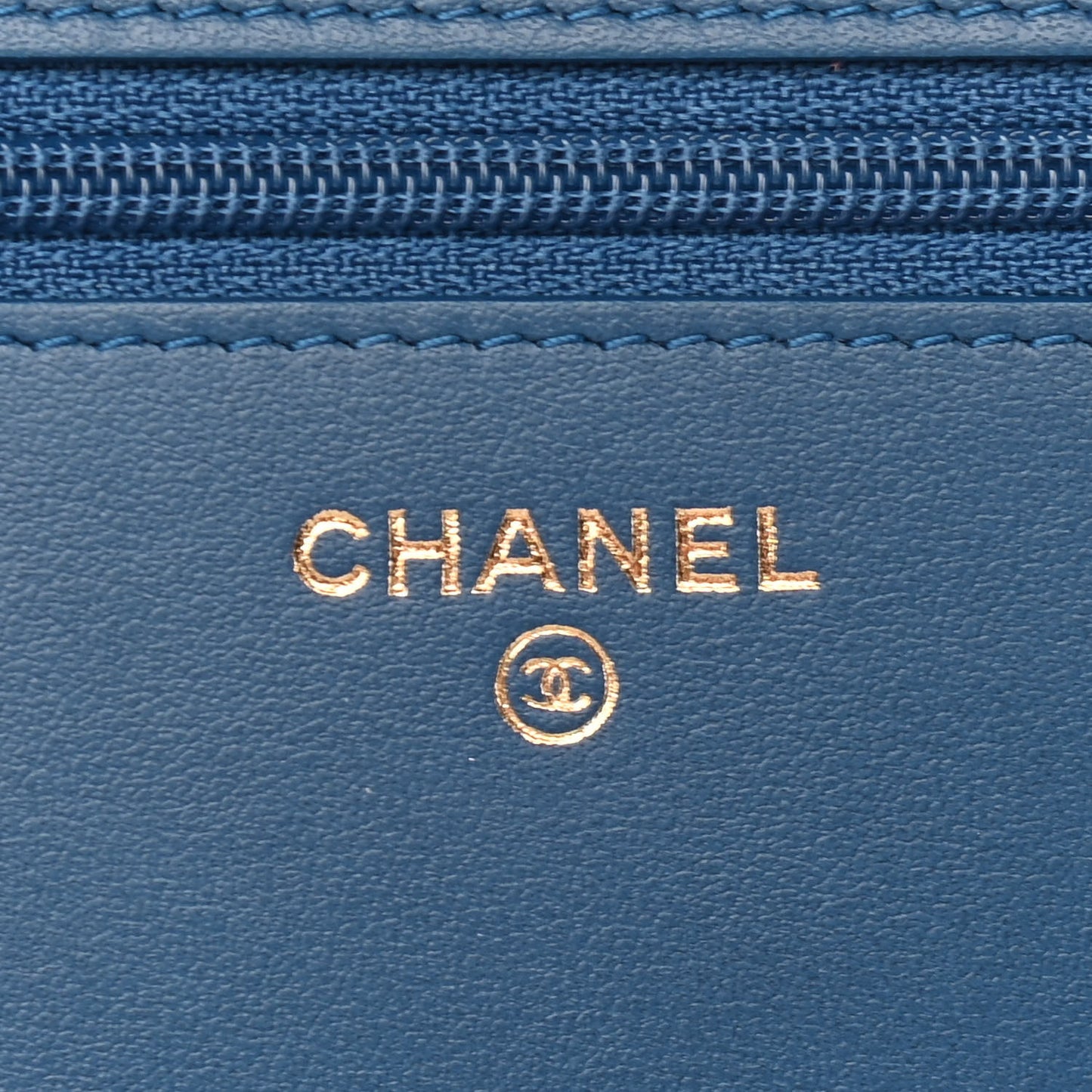 Caviar Quilted Boy Wallet On Chain WOC Blue