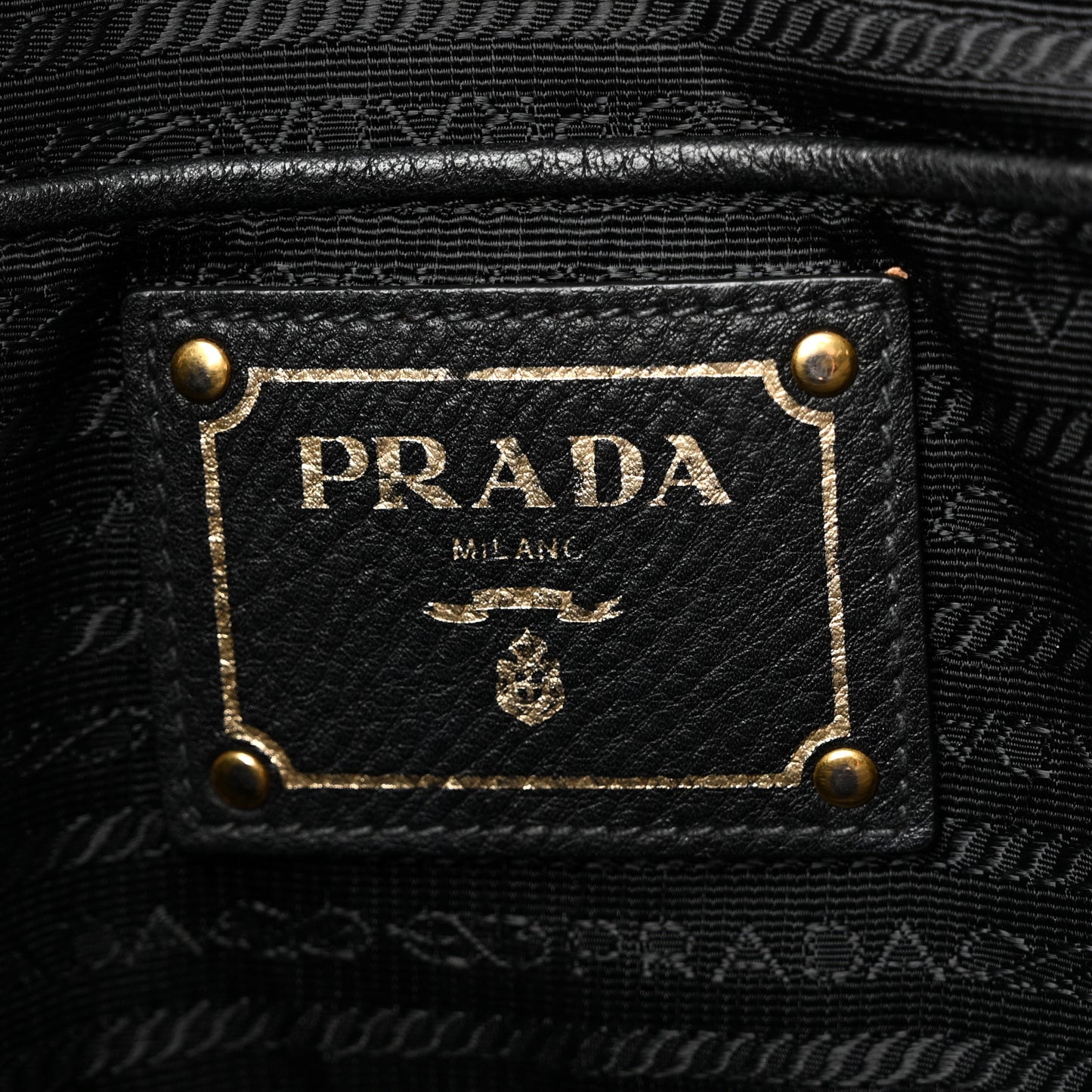 Vitello Daino Tote Black