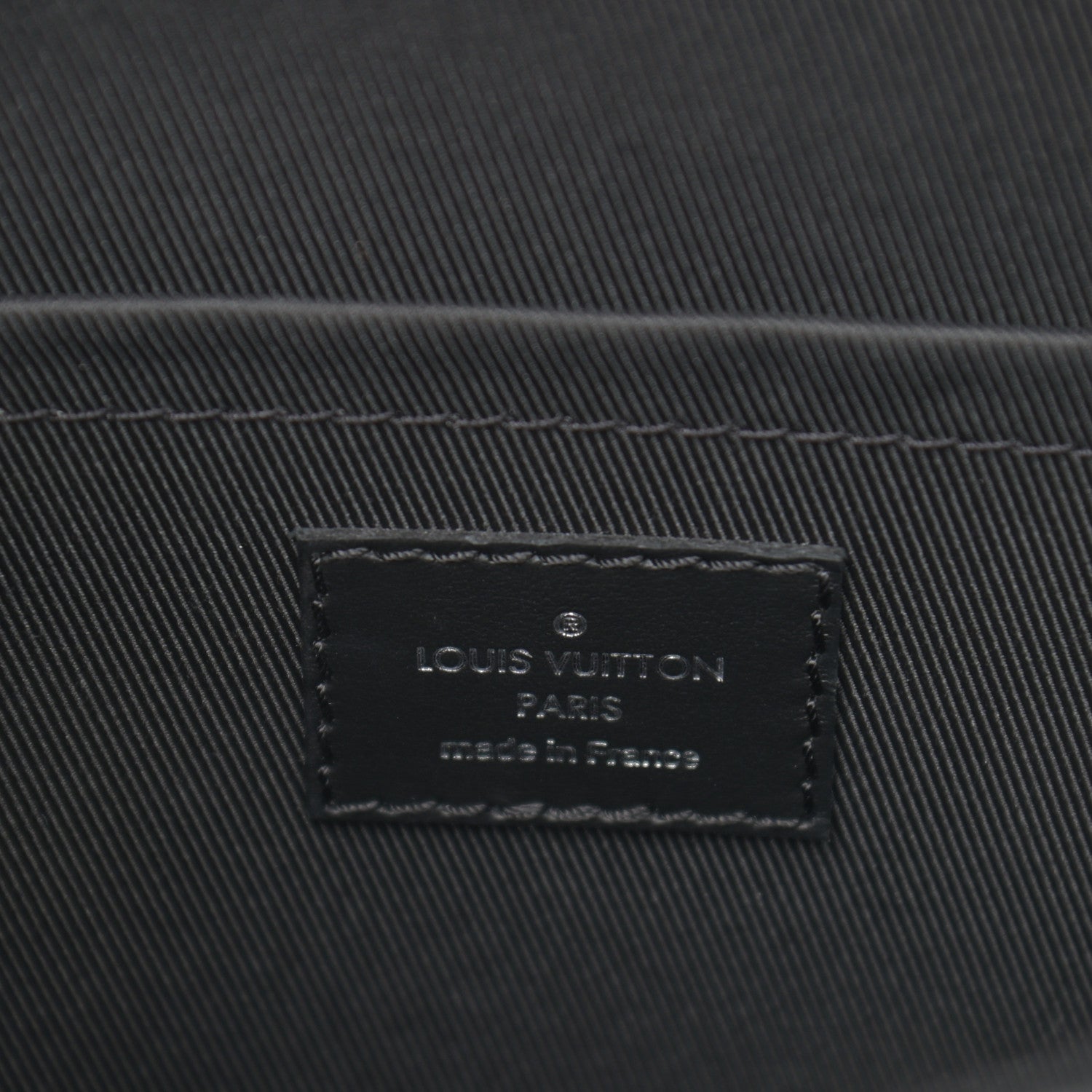 Louis Vuitton Taurillon Monogram Trunk Messenger Black 6 of 11
