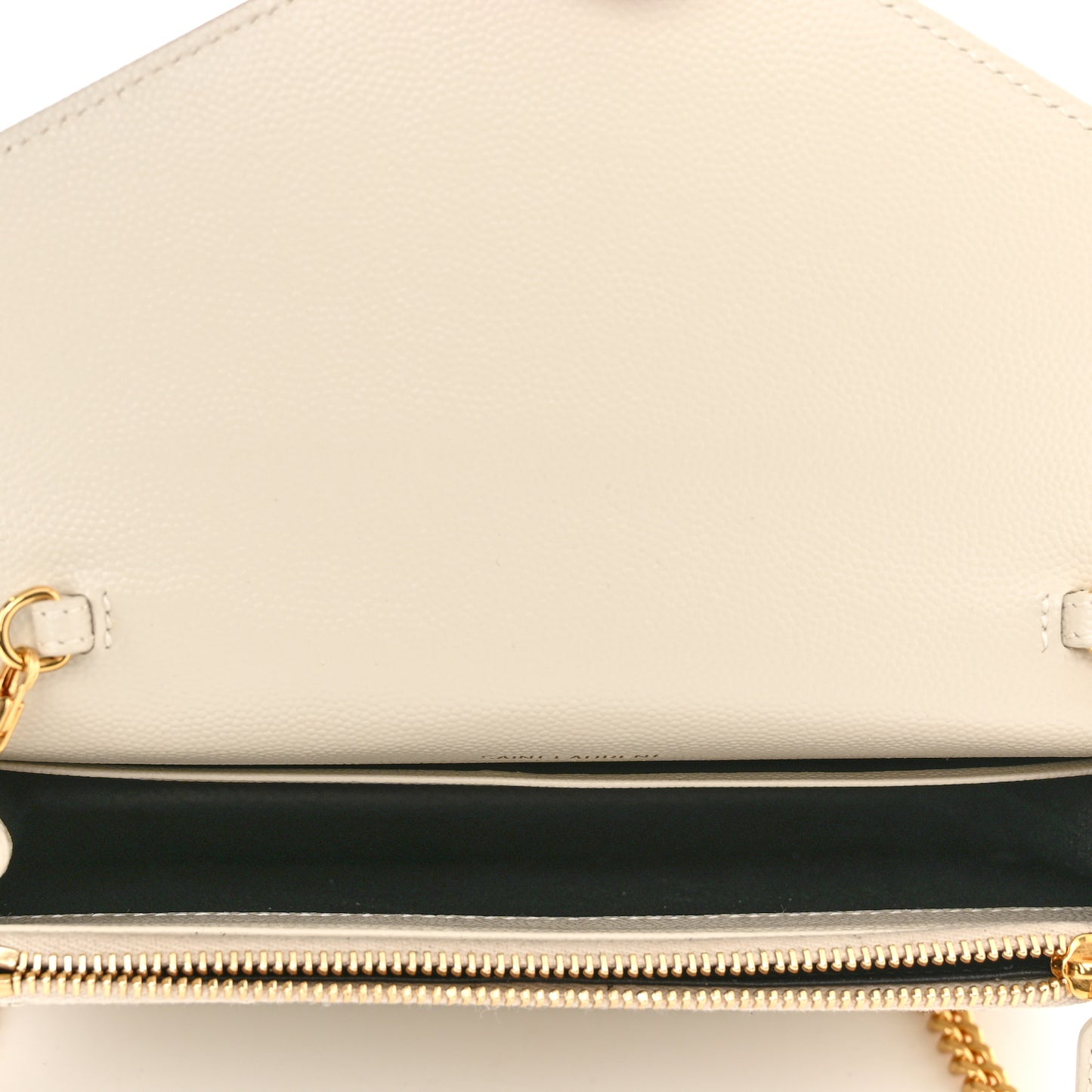 Grain De Poudre Matelasse Chevron Monogram Envelope Chain Crema Soft