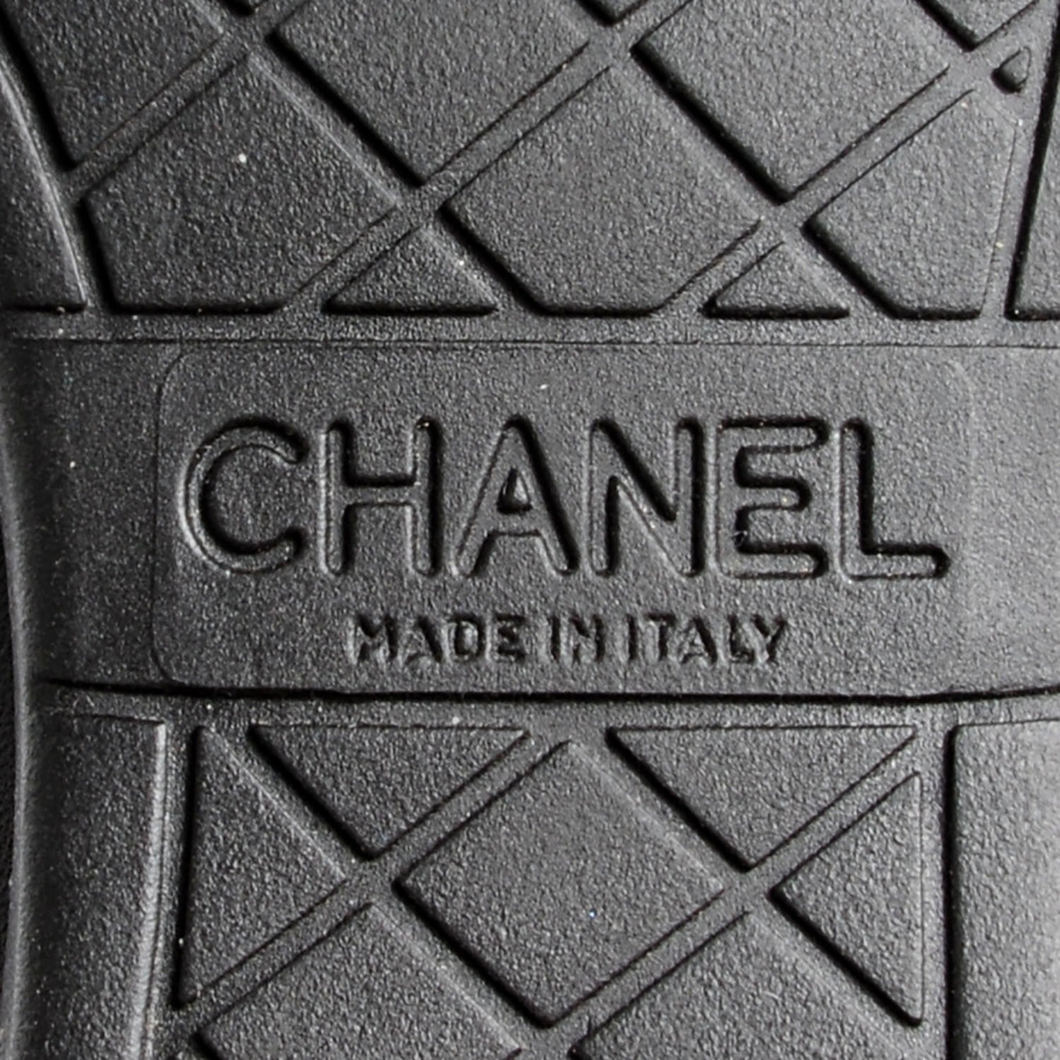 Chanel Leather Patent Cap Toe CC Sneakers 39 Black 5 of 7