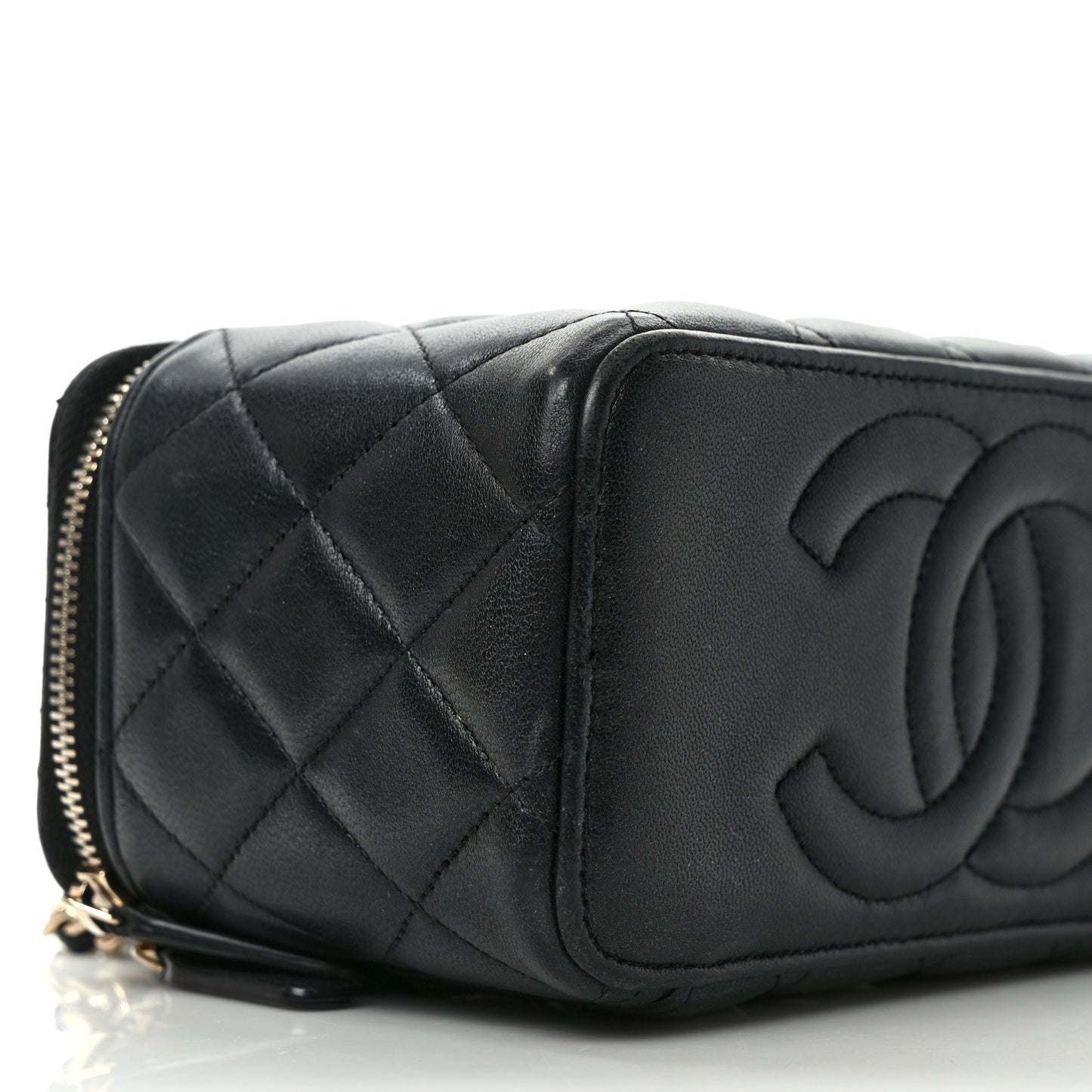 Lambskin Quilted Small Top Handle Vanity Case With Chain Black