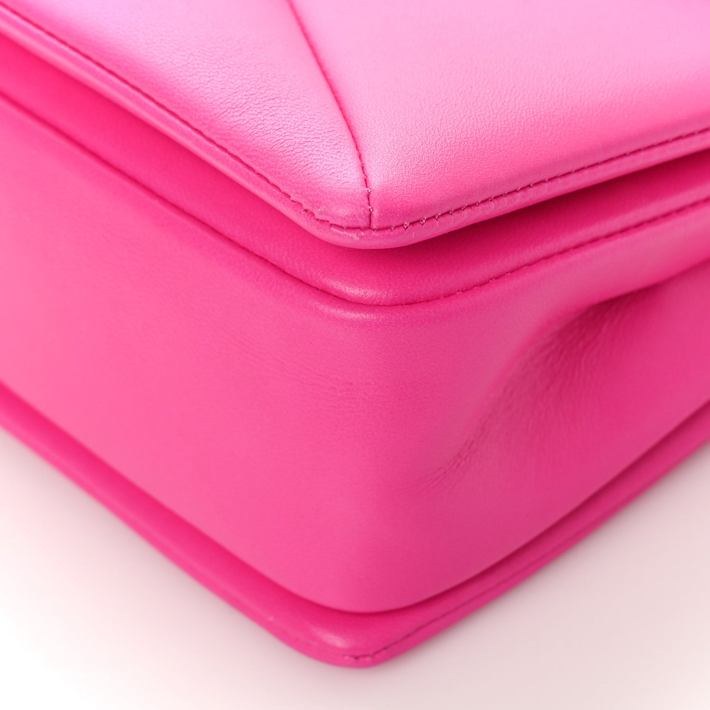 Nappa One Stud Chain Clutch Pink PP