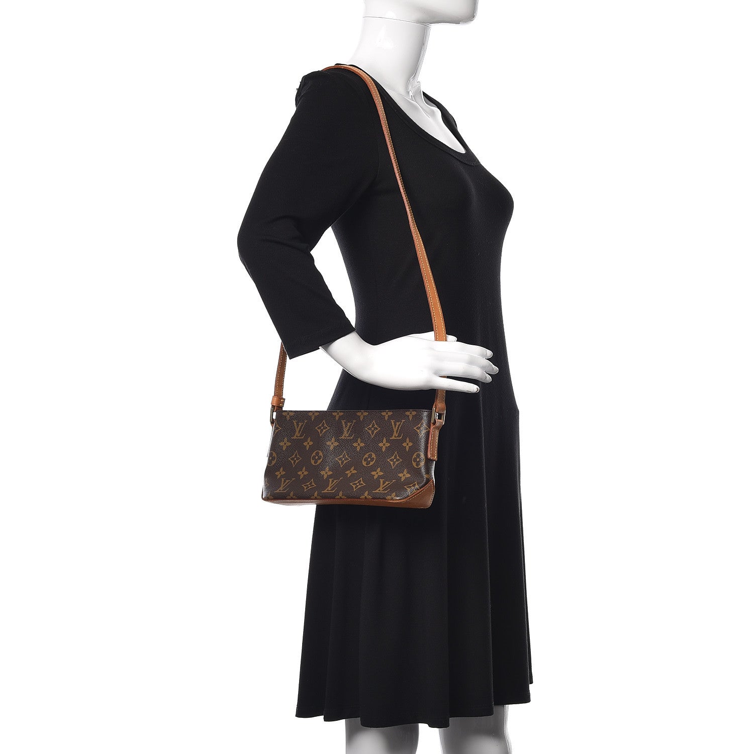 Louis Vuitton Monogram Trotteur 2 of 17