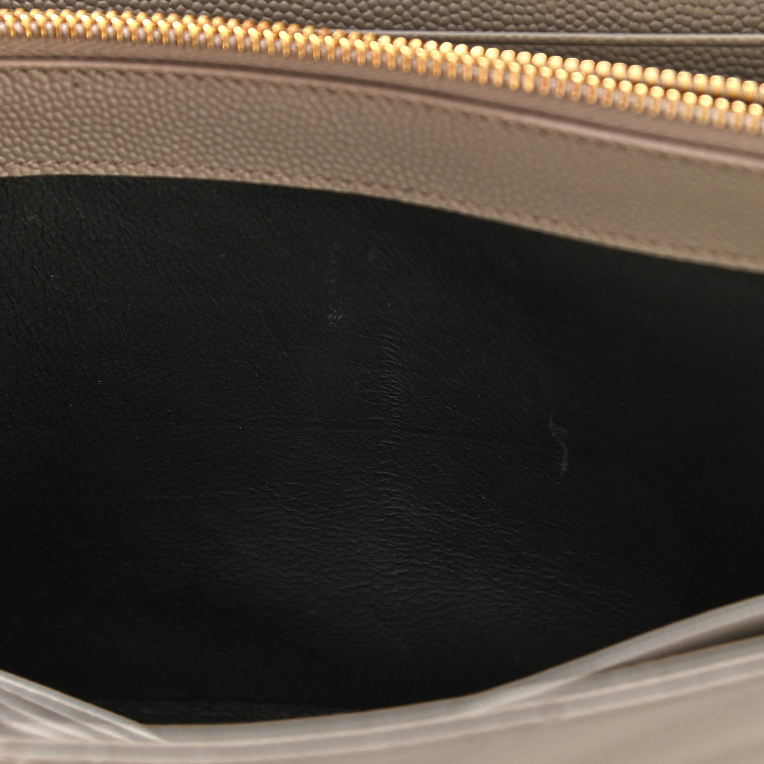 Saint Laurent Grain De Poudre Matelasse Chevron Monogram Chain Wallet Oyster Grey 13 of 13