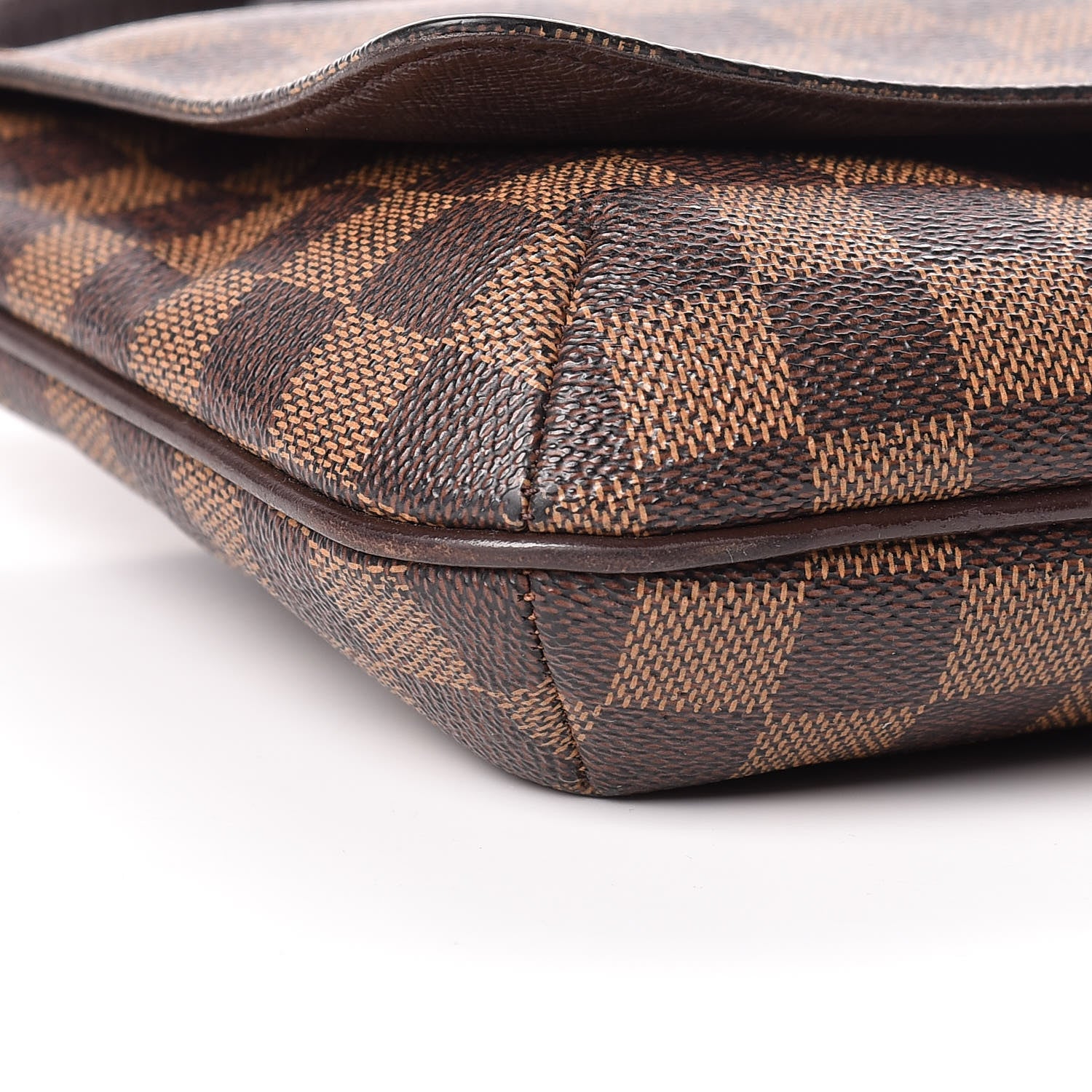 Louis Vuitton Damier Ebene Musette Tango 8 of 13