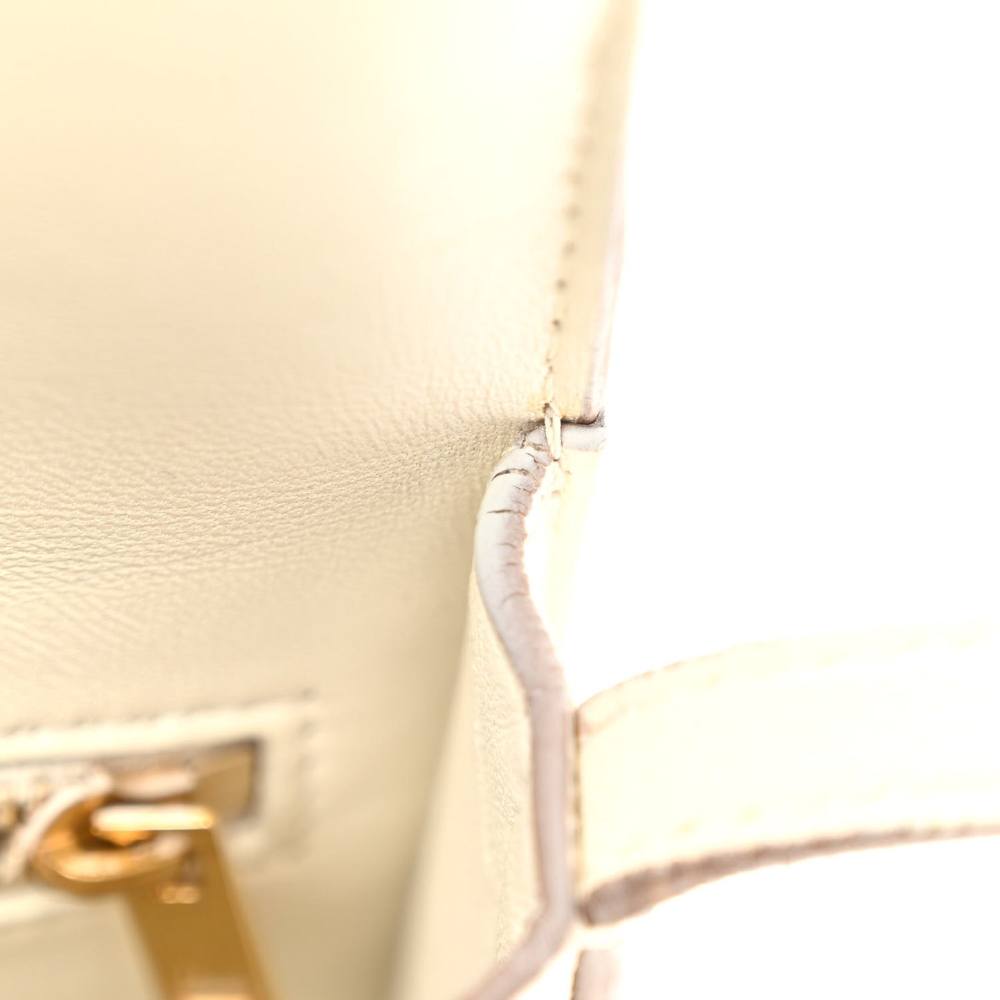 Grained Calfskin Small Trotteur White