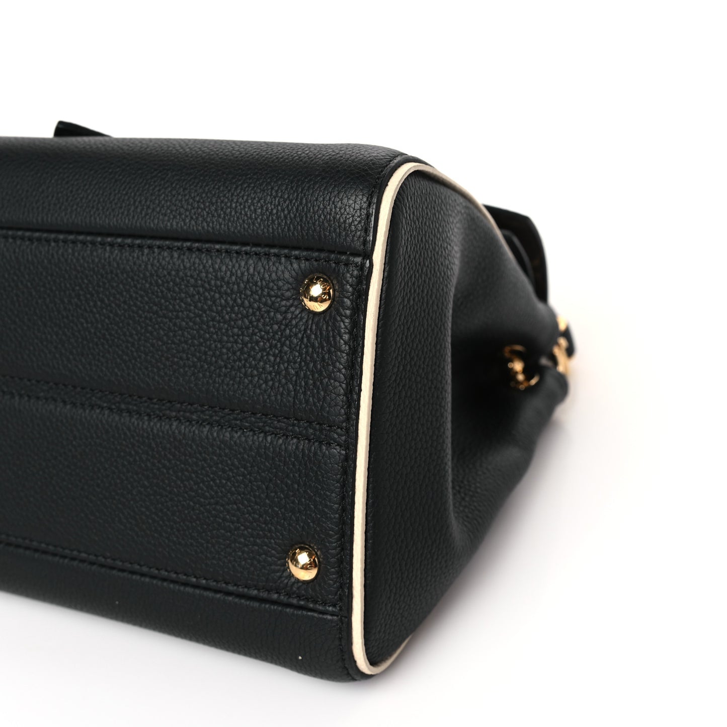 Monogram Double V Black