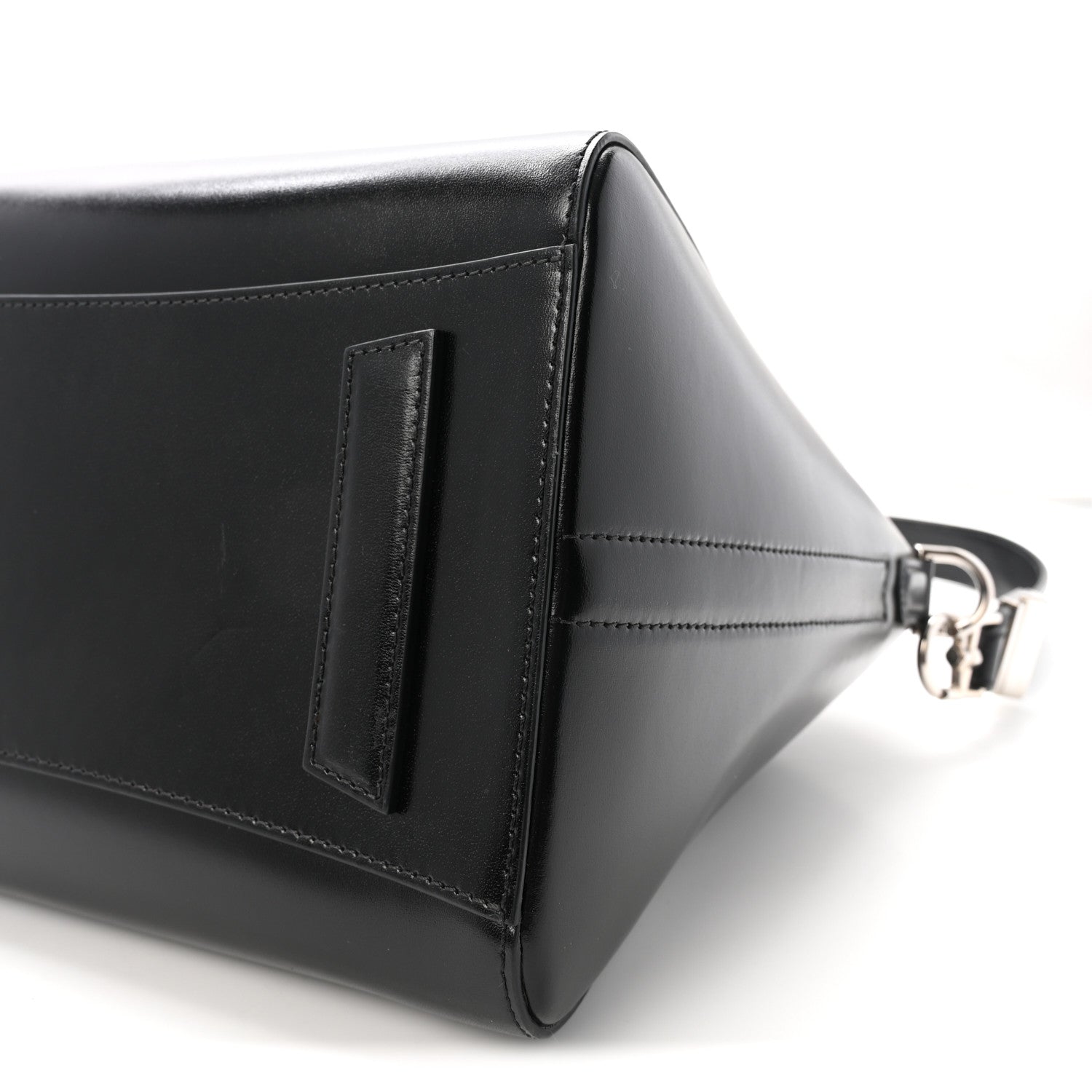 Givenchy Shiny Lord Calfskin Medium Antigona Black 10 of 10