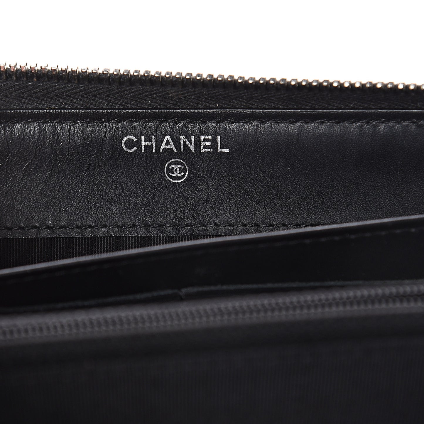 Glittered Calfskin Quilted Large Gusset Zip Wallet Black