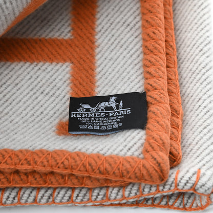 Hermes Wool Cashmere Signature Classic Avalon Blanket Ecru Potiron 3 of 3