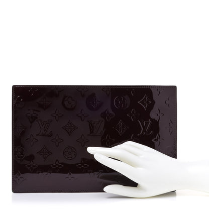 Louis Vuitton Vernis Pershing Square Clutch GM Rouge Fauviste 2 of 11
