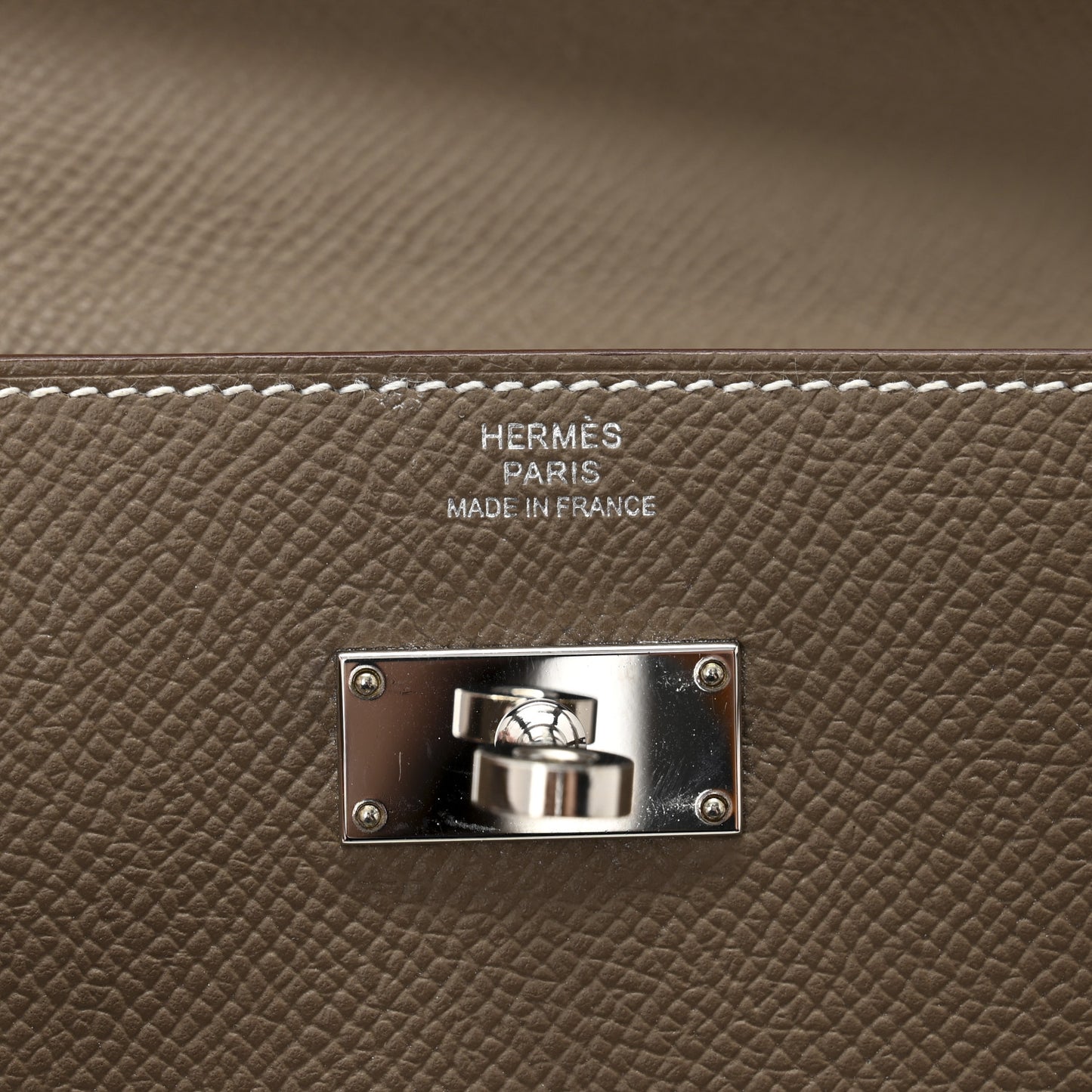 Epsom Kelly Wallet To Go Etoupe
