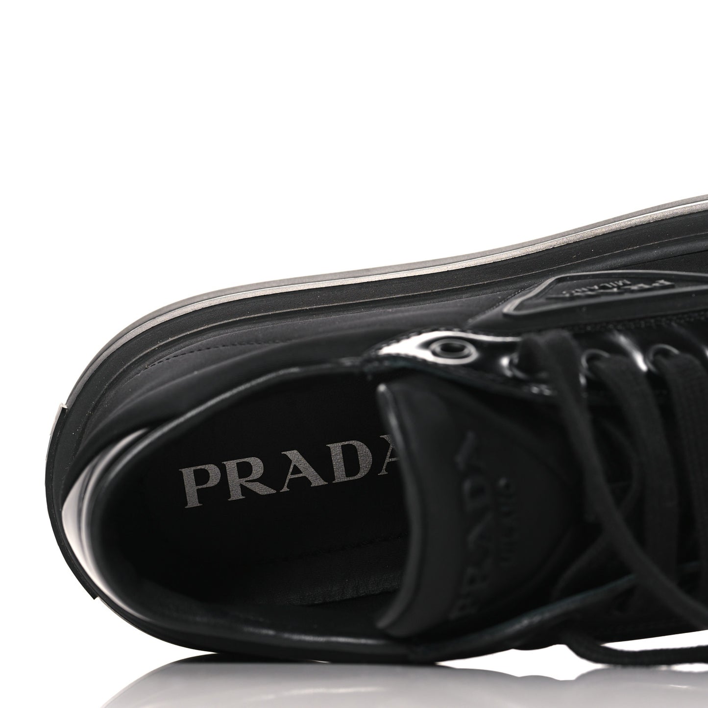 Re-Nylon Spazzolato Rubber Triangle Logo Macro Quilted Womens 45mm Platform Sneakers 39 Black