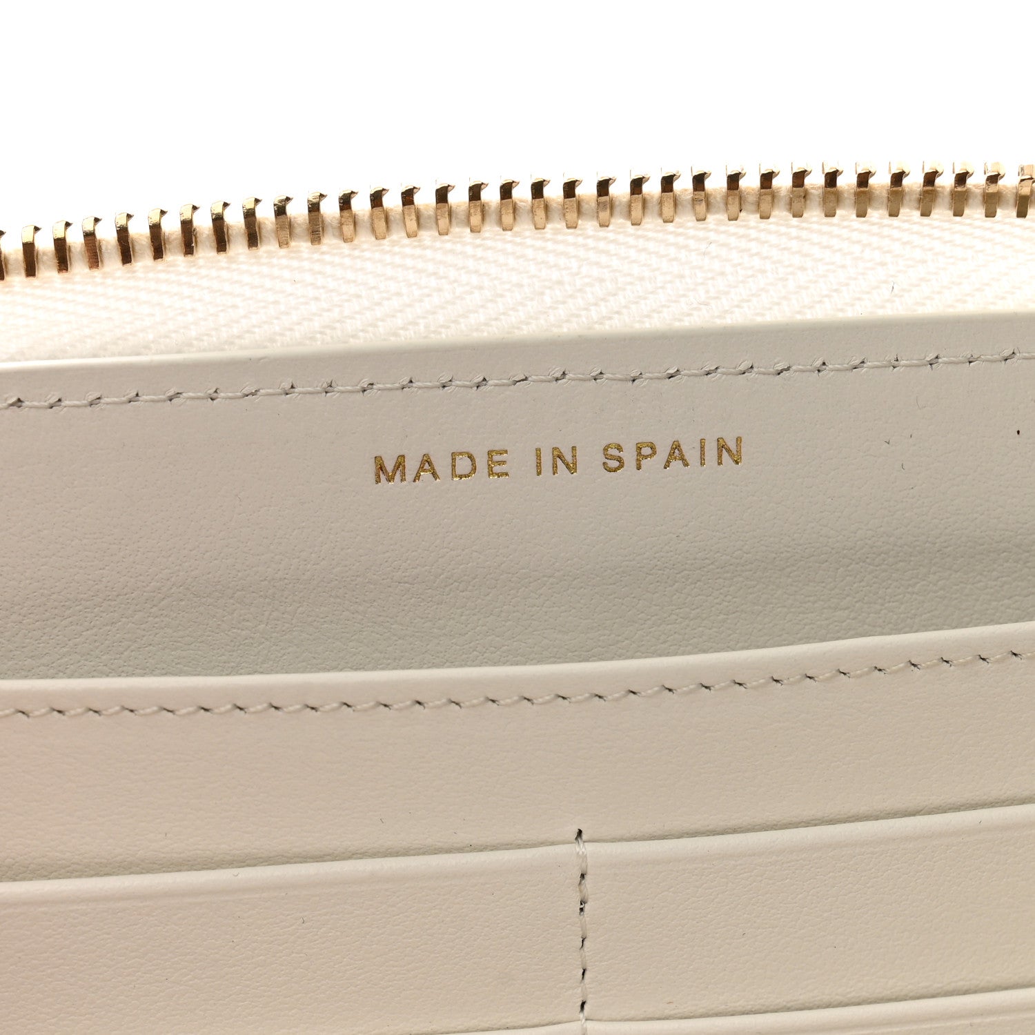 Chanel Shiny Goatskin Quilted 19 Long Zipped Around Wallet White 8 of 11