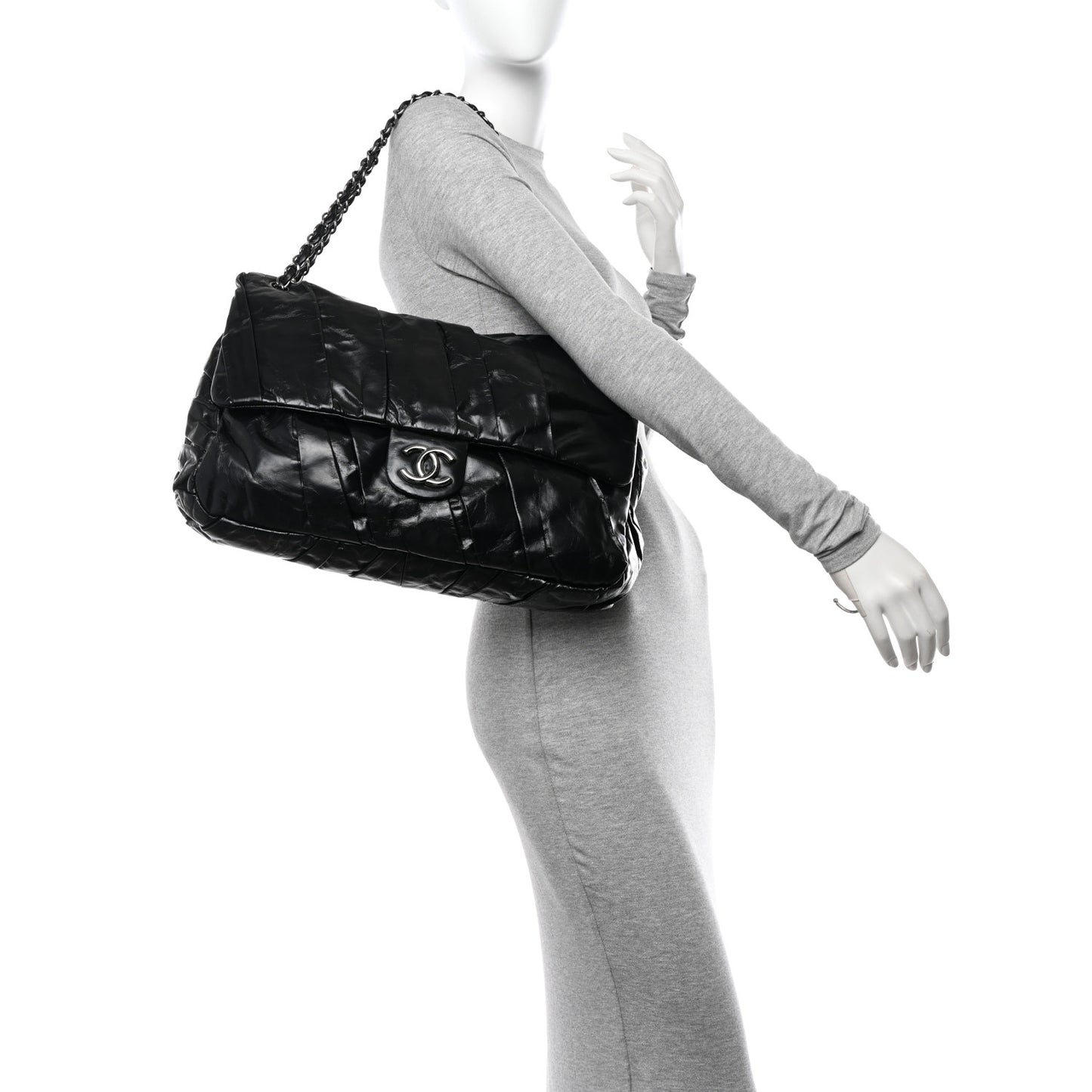 Glazed Calfskin Twisted Maxi Flap Black
