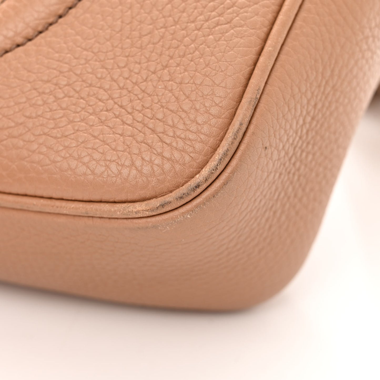 Pebbled Calfskin Small Soho Disco Bag Camelia