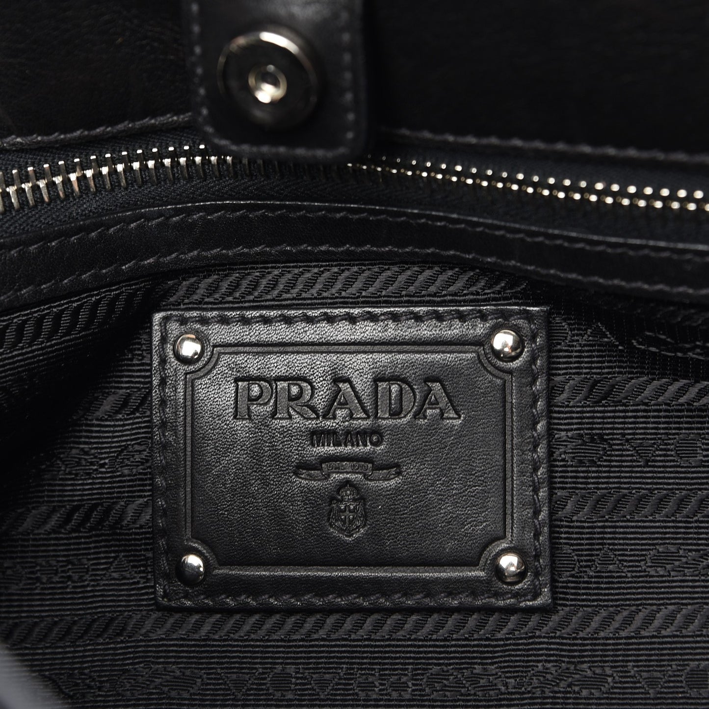 Soft Calf Pleated Shoulder Bag Nero Black