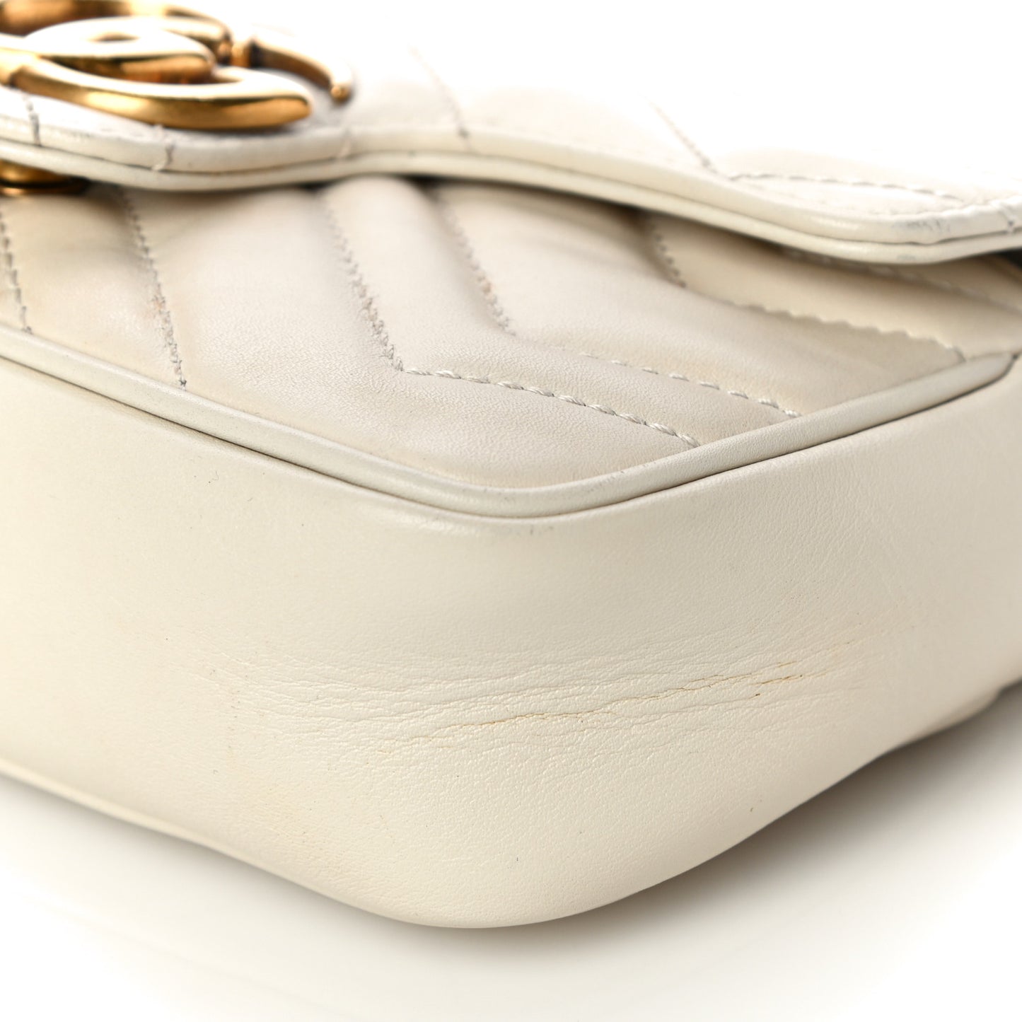 Calfskin Matelasse Super Mini GG Marmont Shoulder Bag White