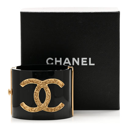 Chanel Resin CC Cuff Bracelet Black Gold 4 of 4