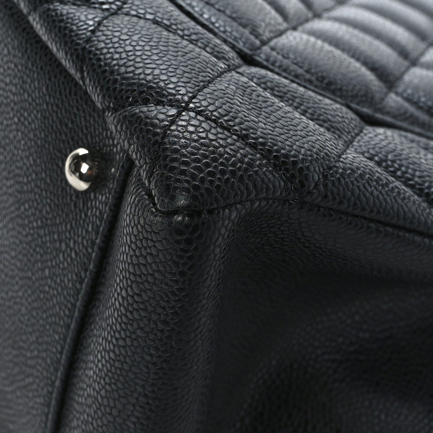 Caviar Quilted XL Grand Shopping Tote GST Black