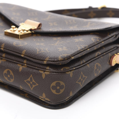 Louis Vuitton Monogram Pochette Metis 9 of 9