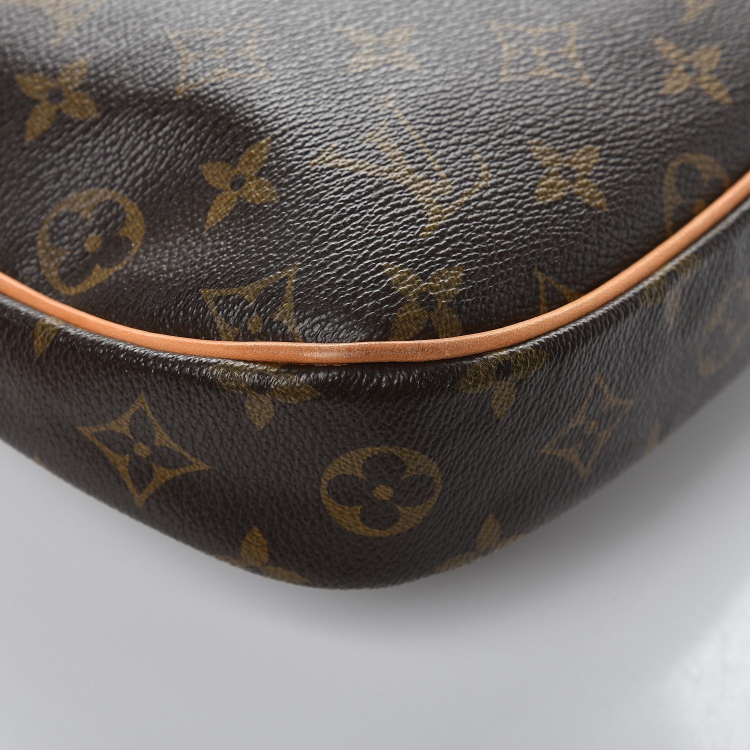 Louis Vuitton Monogram Odeon PM 9 of 11
