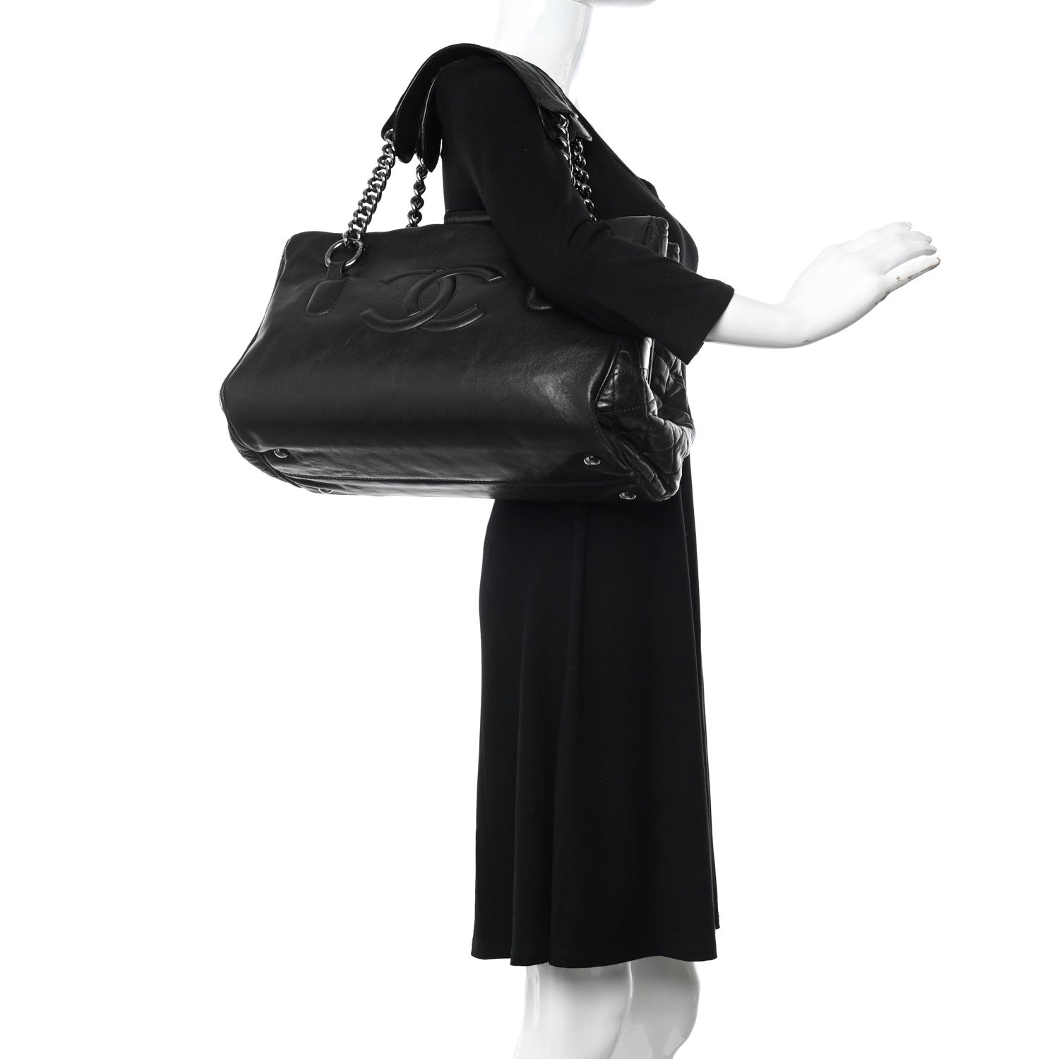 Chanel Calfskin Large Perfect Day Tote Black 2 of 22