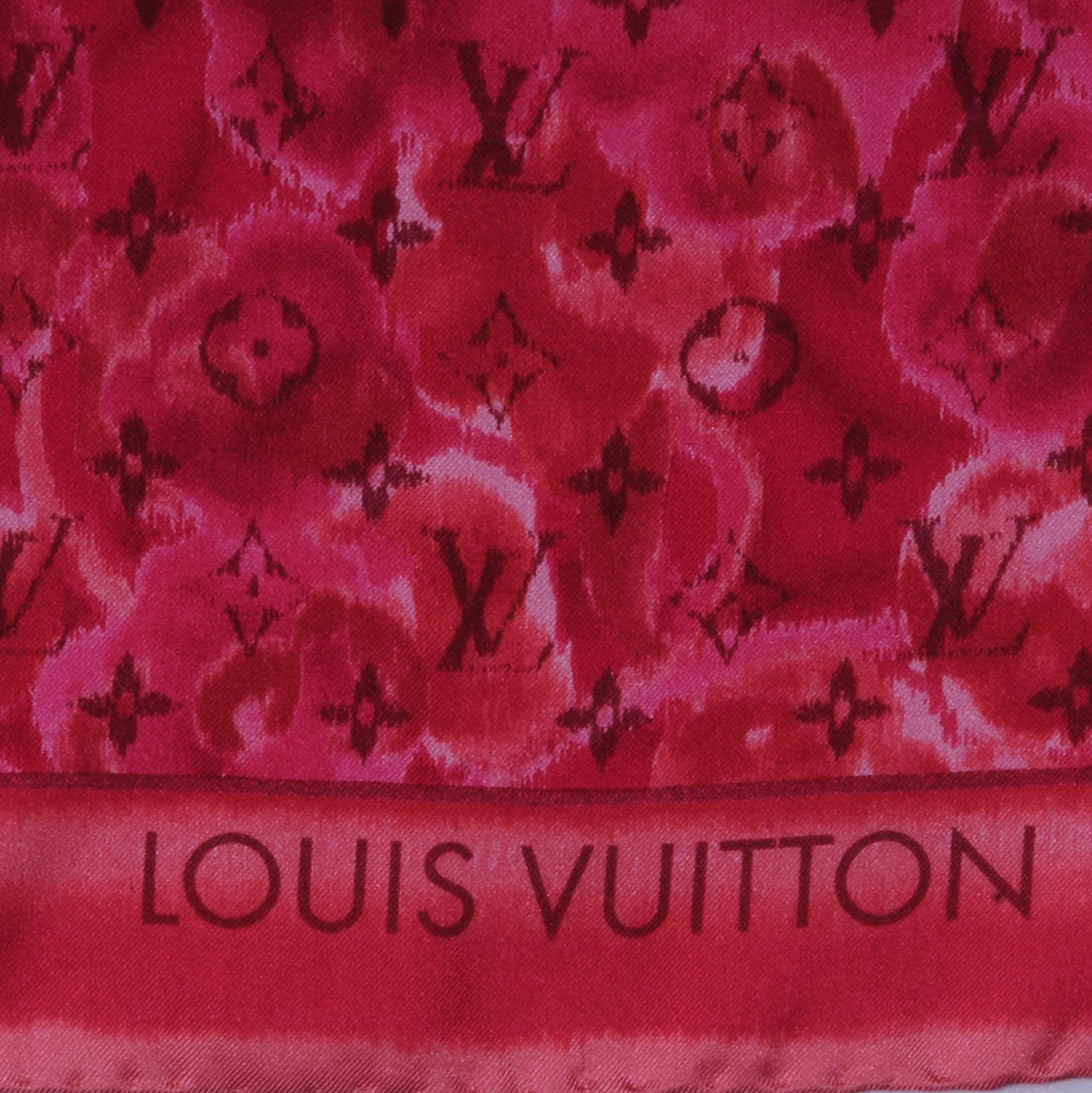 Louis Vuitton Silk Monogram Ikat Summer Square Scarf Rose Indien 3 of 5