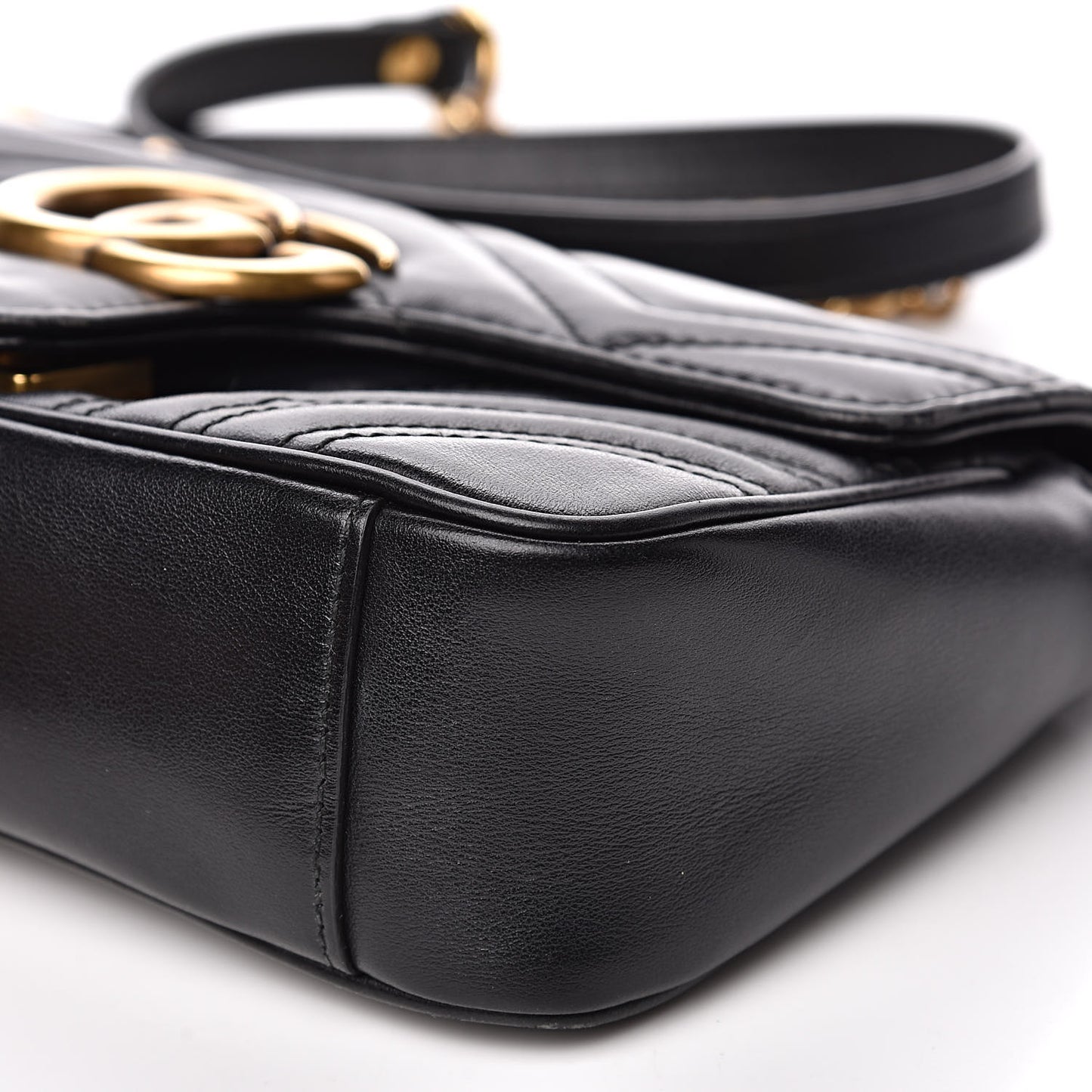 Calfskin Matelasse Mini GG Marmont Shoulder Bag Black