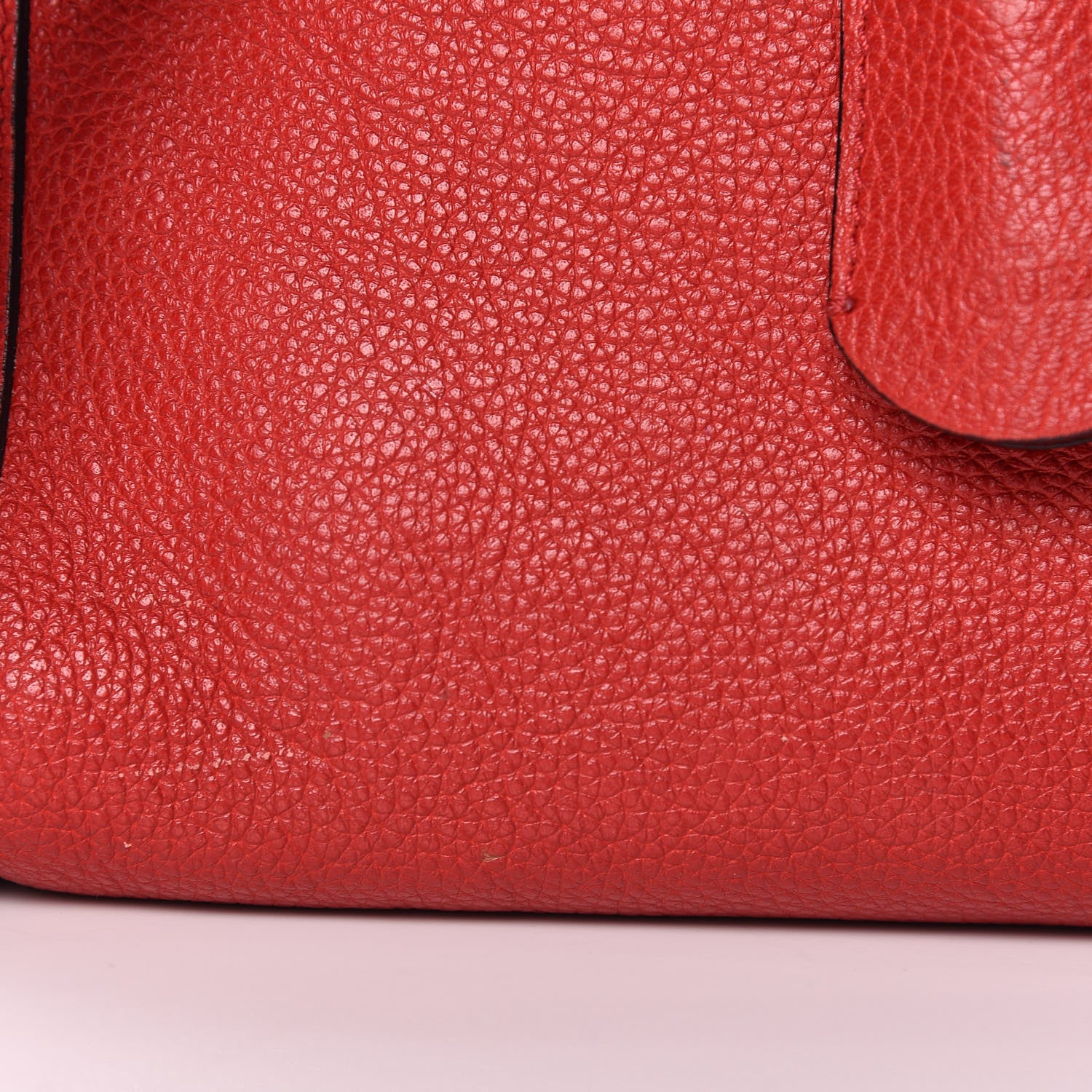 Alexander McQueen Pebbled Calfskin Small Skull Padlock Zip Around Tote Red 19 of 22