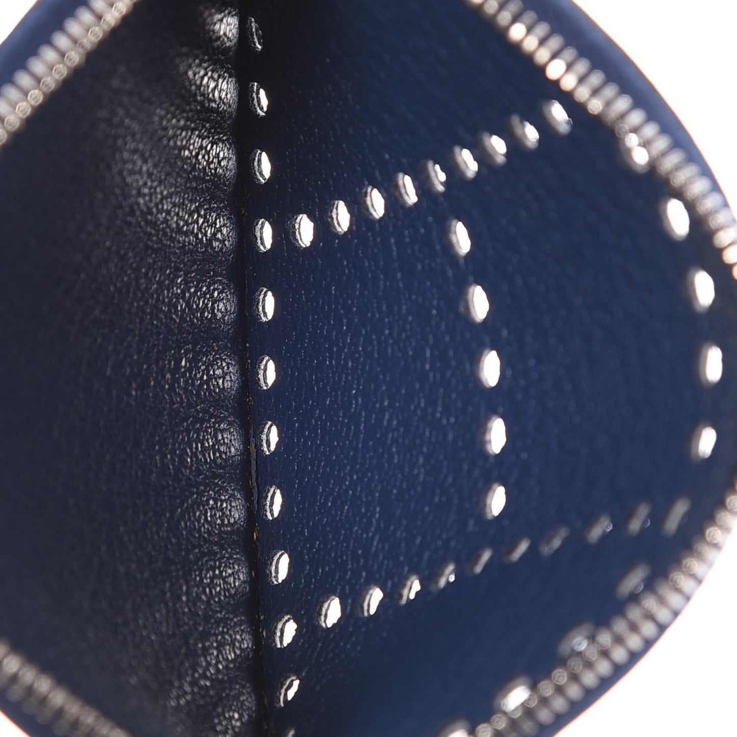 Chevre Mysore Evelyne Coin Purse Bleu De Prusse