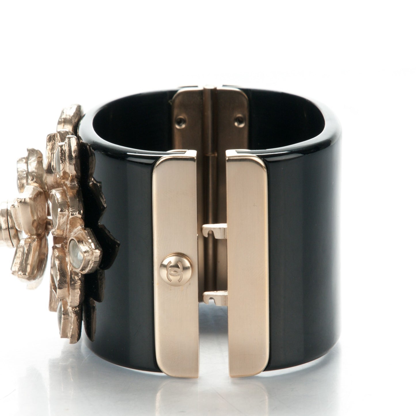 Resin Gripoix Camellia Cuff Black
