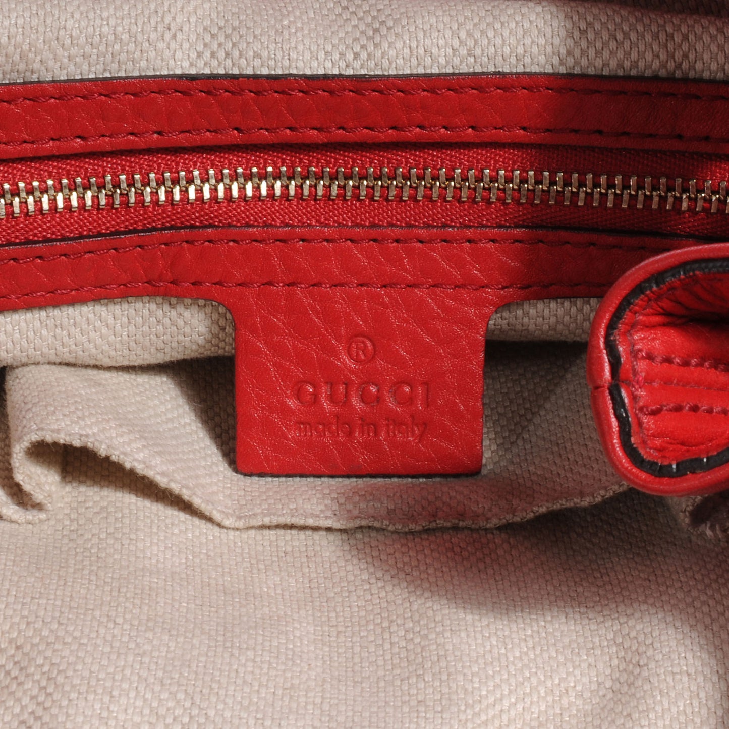 Pebbled Calfskin Medium Soho Chain Shoulder Bag Red