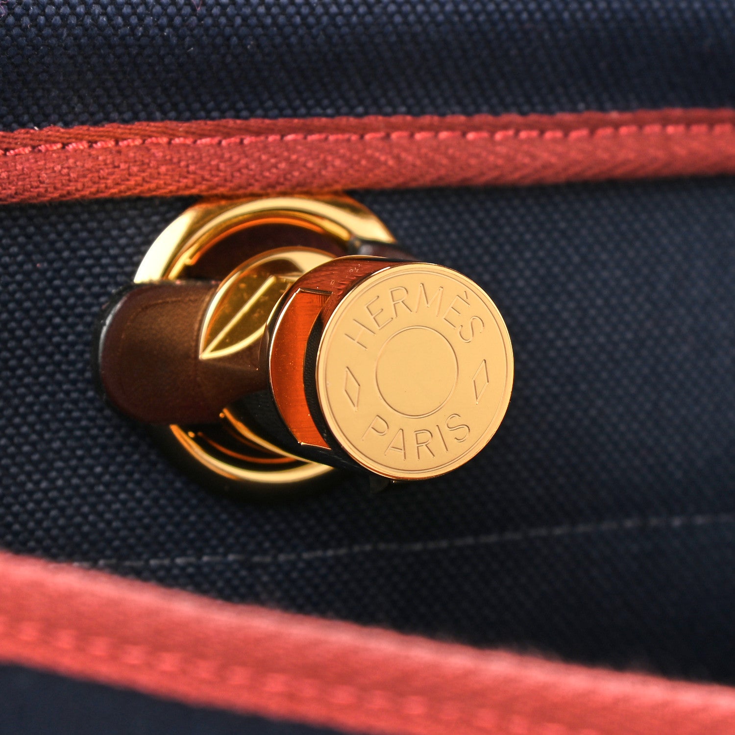 Hermes Toile Militaire Vache Hunter Herbag Zip Retourne 31 PM Rouge Sellier Bleu Marine 9 of 12