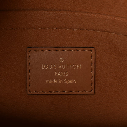 Louis Vuitton Mahina On My Side GM Arizona Beige 5 of 8