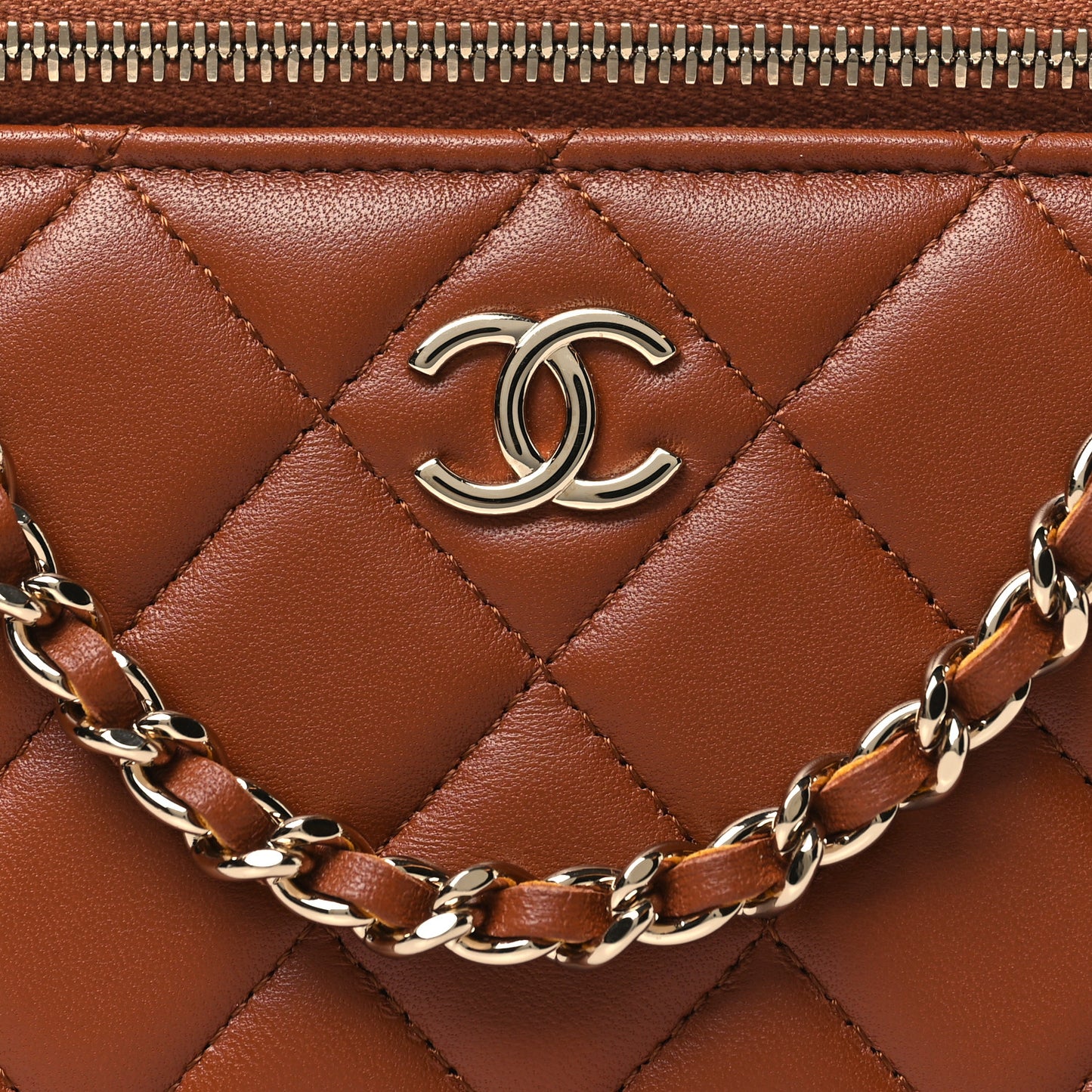 Lambskin Quilted Small Top Handle Vanity Case With Chain Brown Yellow