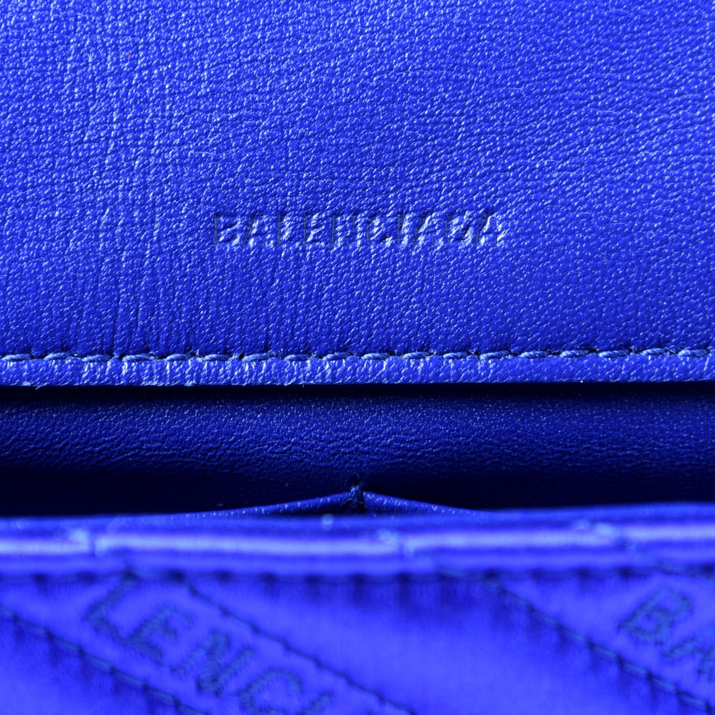 Satin Jacquard Logo Matelasse BB Chain Wallet Electric Bleu