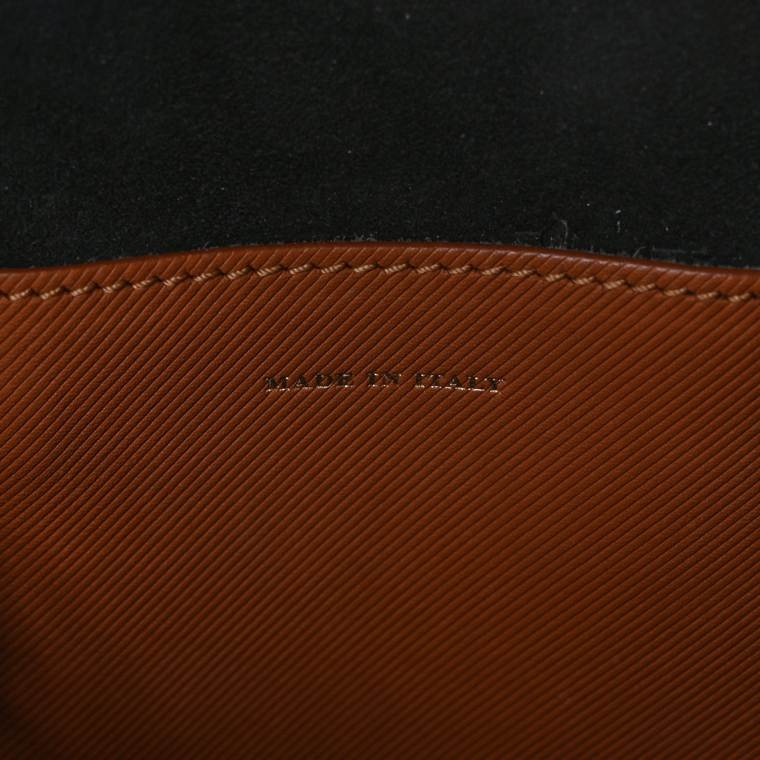 Burberry Trench Calfskin DK88 Top Handle Bag Bright Toffee 7 of 11