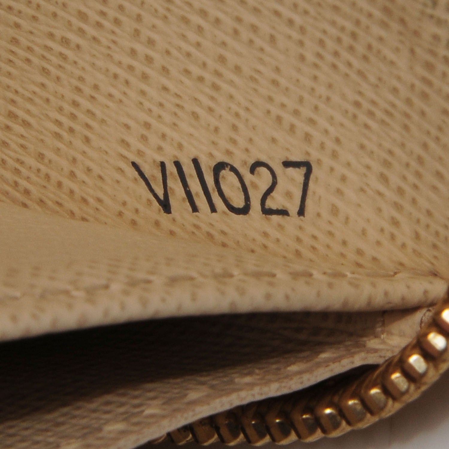 Louis Vuitton Damier Azur Zippy Wallet 8 of 8