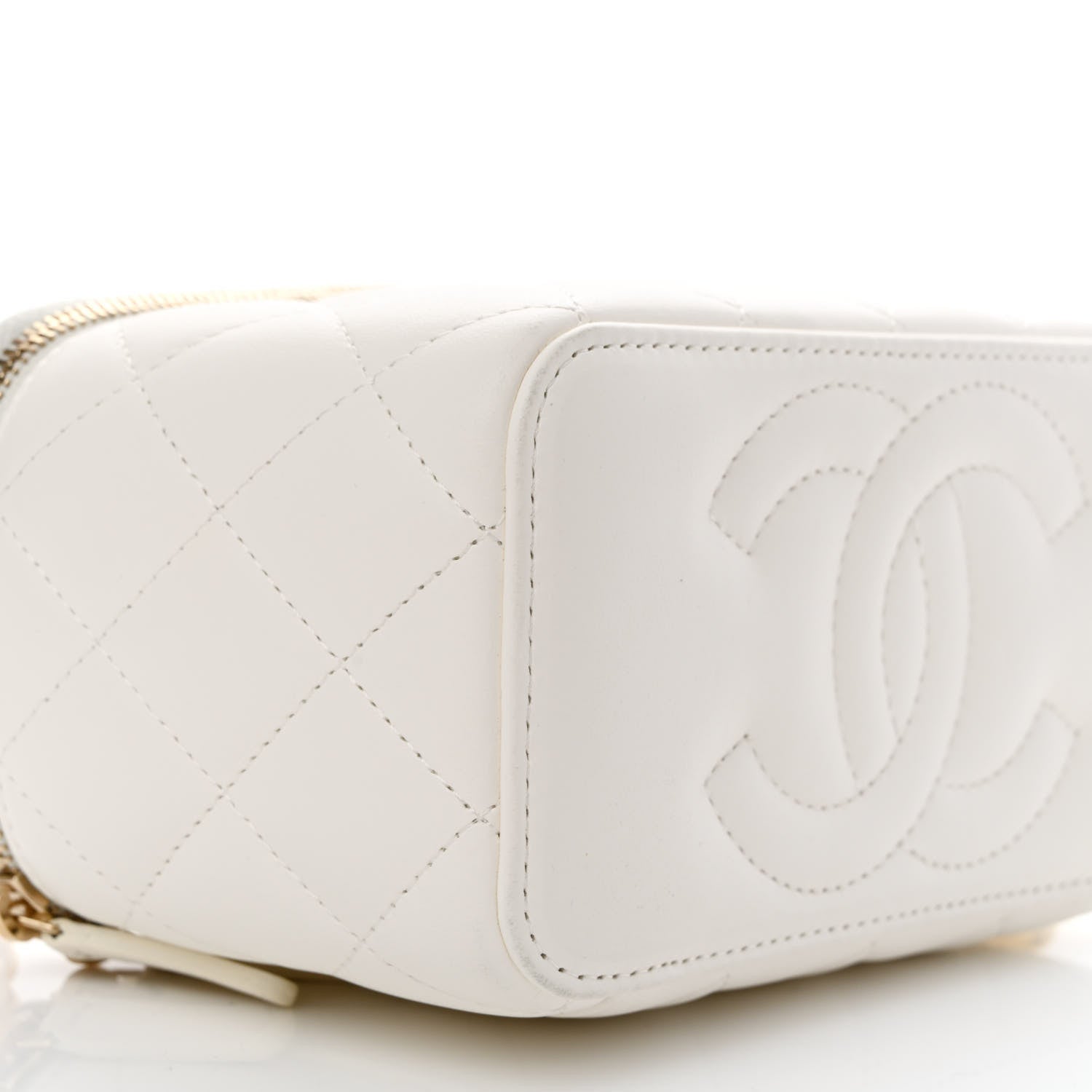 Chanel Lambskin Quilted Pearl Crush Small Vanity Case With Chain White 11 of 12