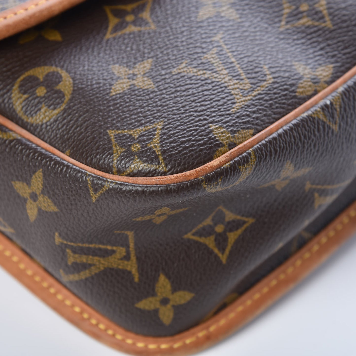 Monogram Sologne