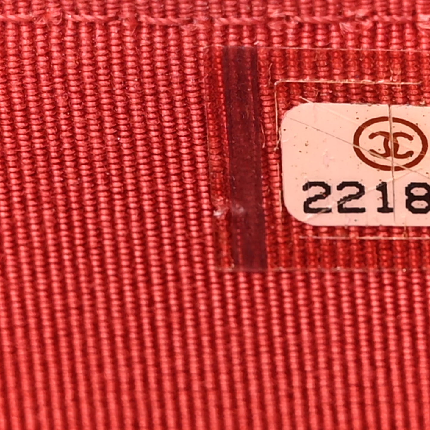 Caviar Quilted Wallet On Chain WOC Red
